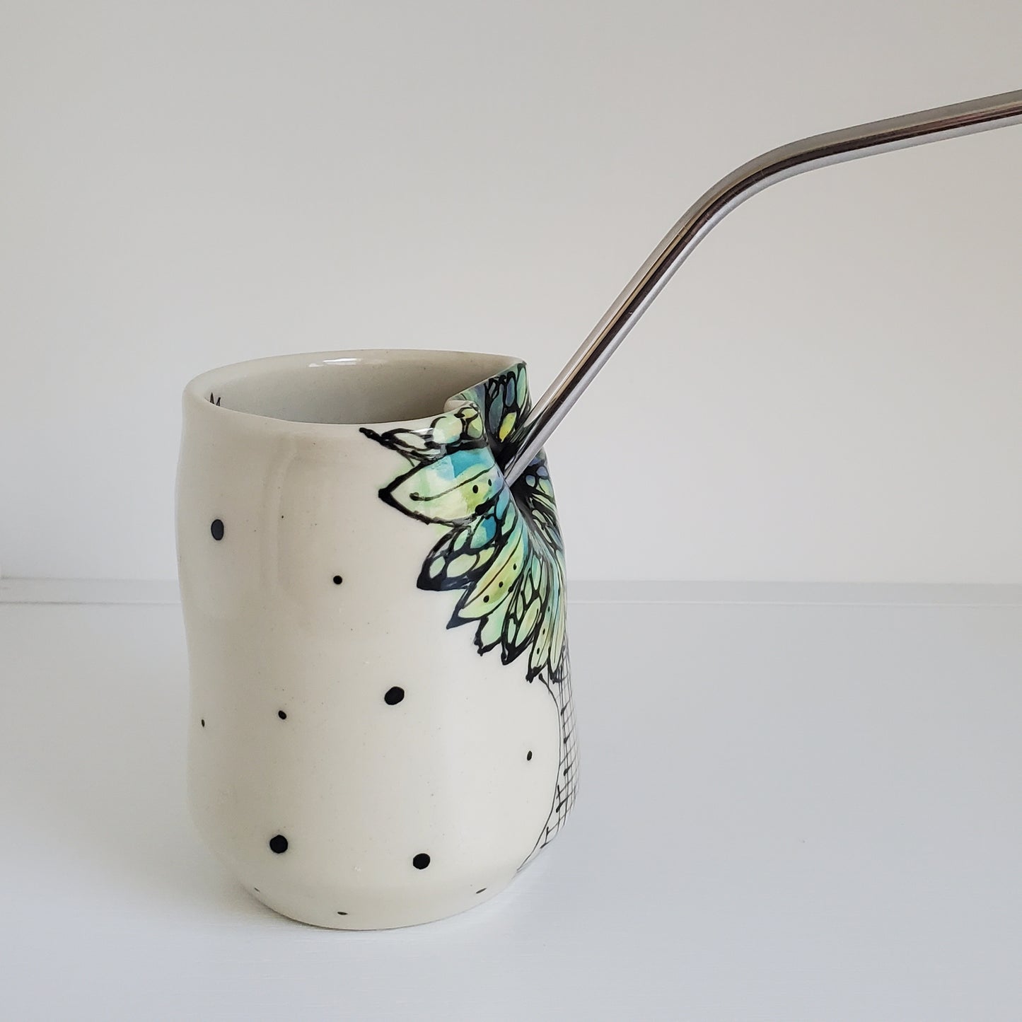 Handmade Ceramic Straw Sip Cup – Tree-Inspired Green Design with Metal Straw